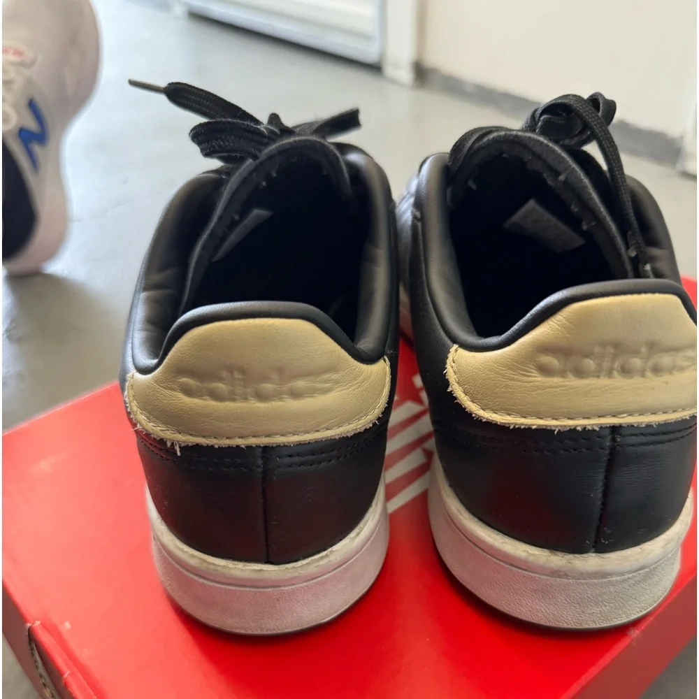 Black adidas mens Grand Court Sneaker - Picture 7 of 12